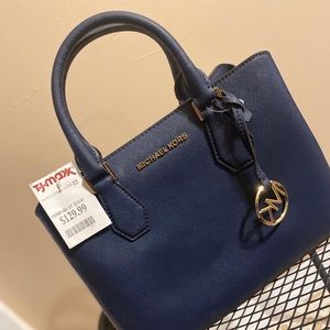 Women’s hand bag